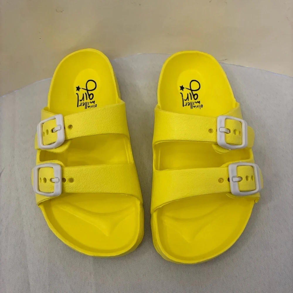 Olivia Miller Girls Yellow Double Buckle Slide Sandals Size 1
